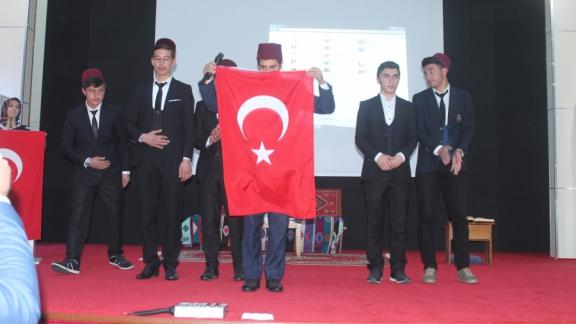 12 Mart İstiklal Marşı´mızın Kabulü ve Mehmet Akif ERSOY´u Anma Programı Gemerek Konferans Salonunda gerçekleştirildi.