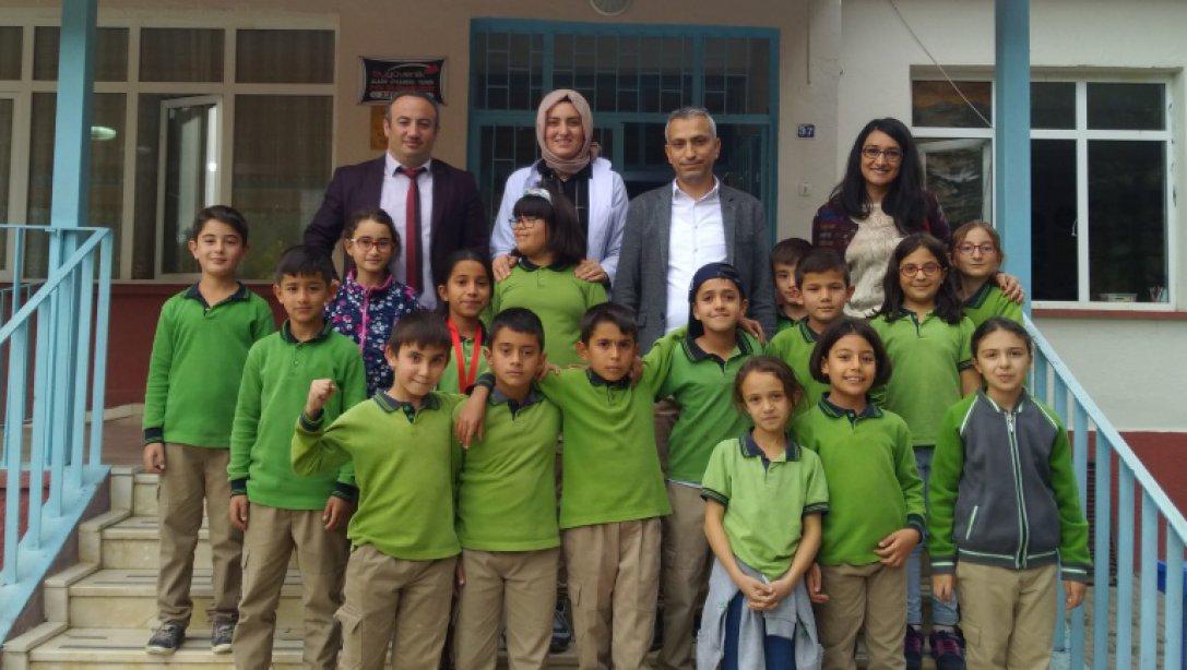 İlçe Milli Eğitim Şube Müdürümüz Sayın Osman ÖZTÜRK Sızır Atatürk İlkokulunu ziyaret etti.